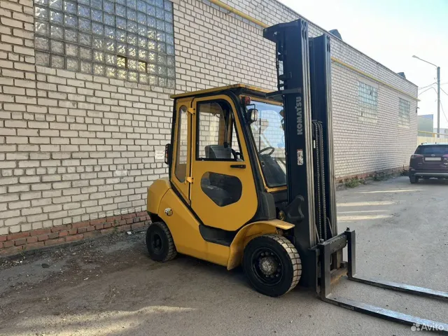 Komatsu FD25C-17 фото 3